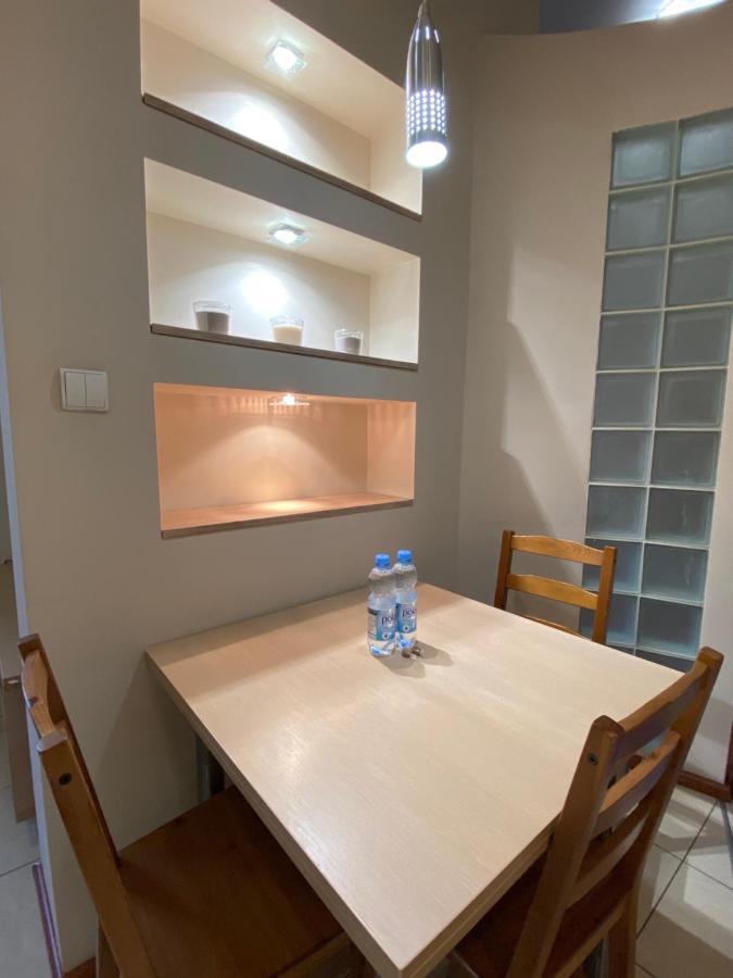 Klimatyczny Apartament Przy Rynku Breslavia Esterno foto